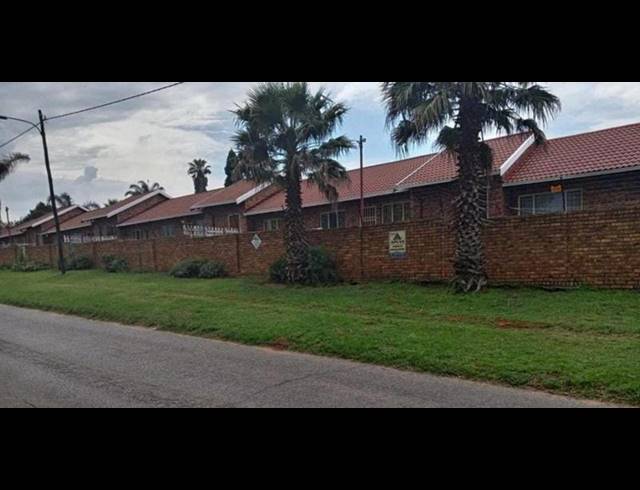 3 BEDROOM APARTMENT FOR SALE IN GROBLERPARK